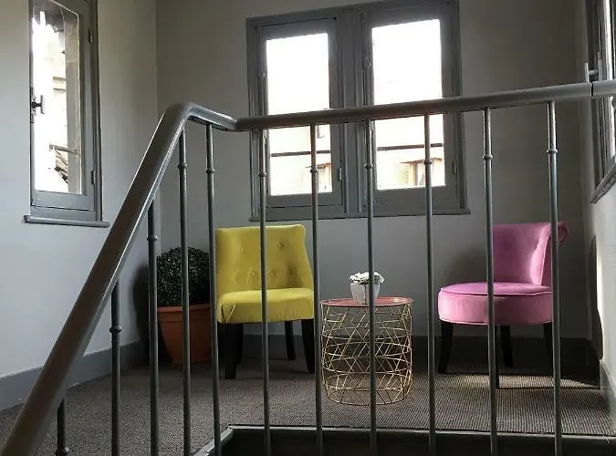 A Dans Triangle D'or *