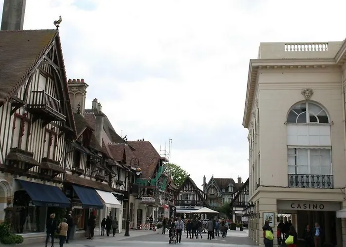 A Dans Triangle D'or Apartment *