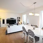 A Dans Triangle D'or Apartament Deauville