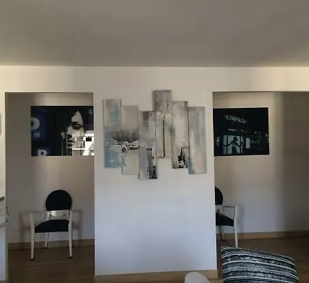 A Dans Triangle D'or דירה *