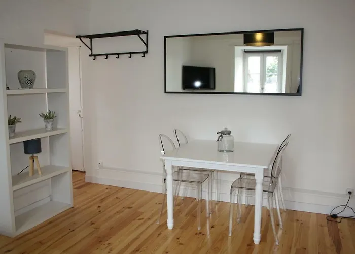 A Dans Triangle D'or * Deauville