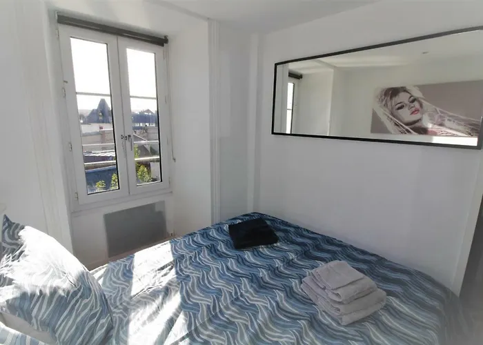 A Dans Triangle D'or